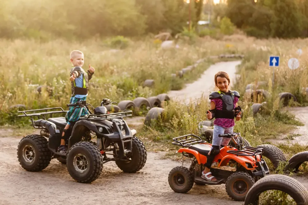 Véhicule, moto et quad pour enfant à Genappe